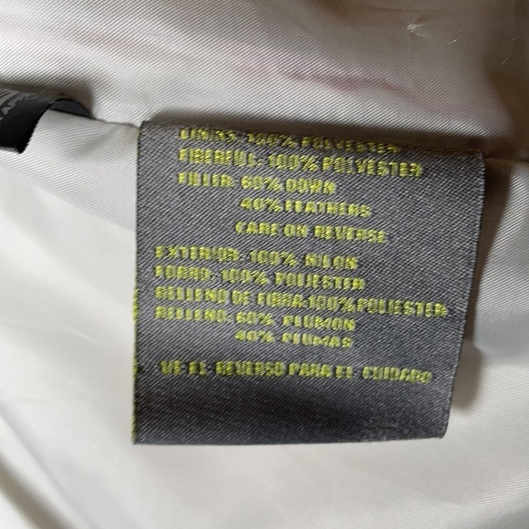 KENNETH Cole Reaction Puffer Vest Large - Picture 6 of 7